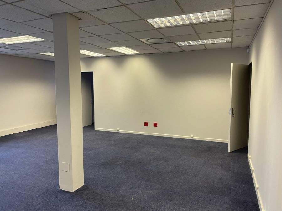 To Let Commercial Property for Rent in Pinelands Western Cape
